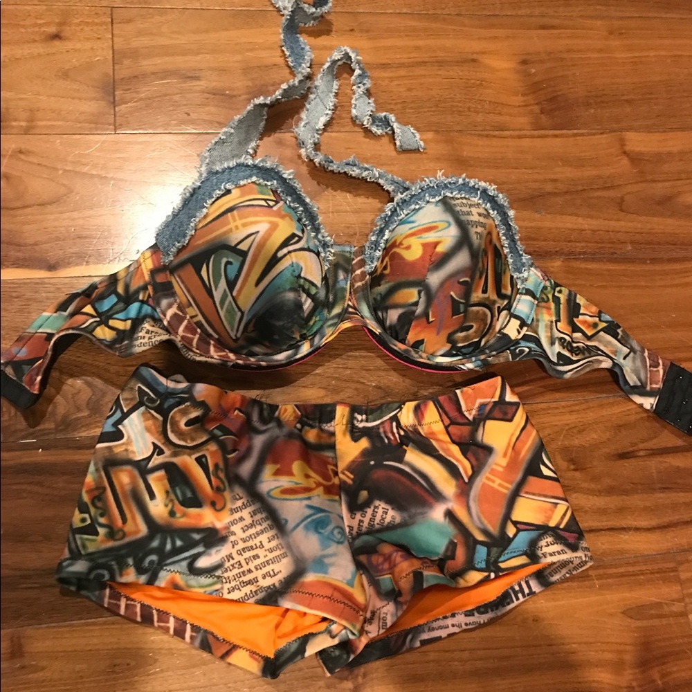 Wrestling gear
